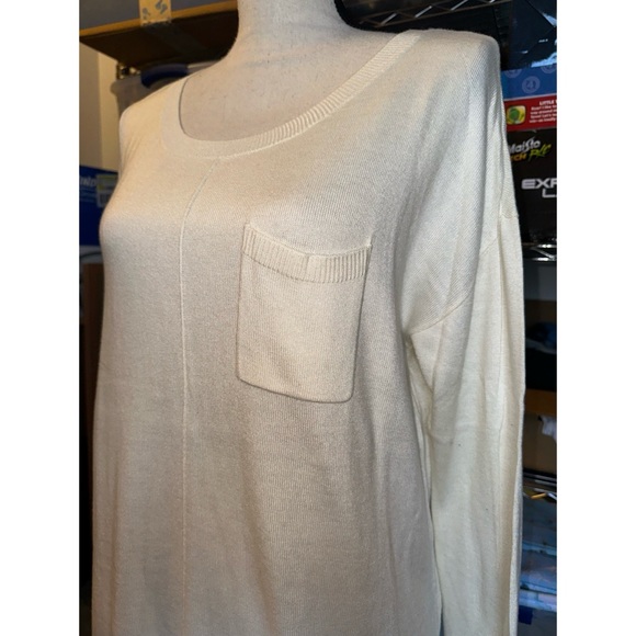 Women’s Natural Cream Daisy Fuentes Soft Touch Long Sleeve Sweater 🤍 - Picture 10 of 16